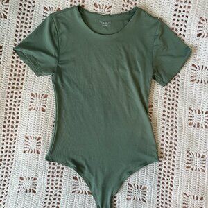 Bodycon Contour Bodysuit Short-Sleeve